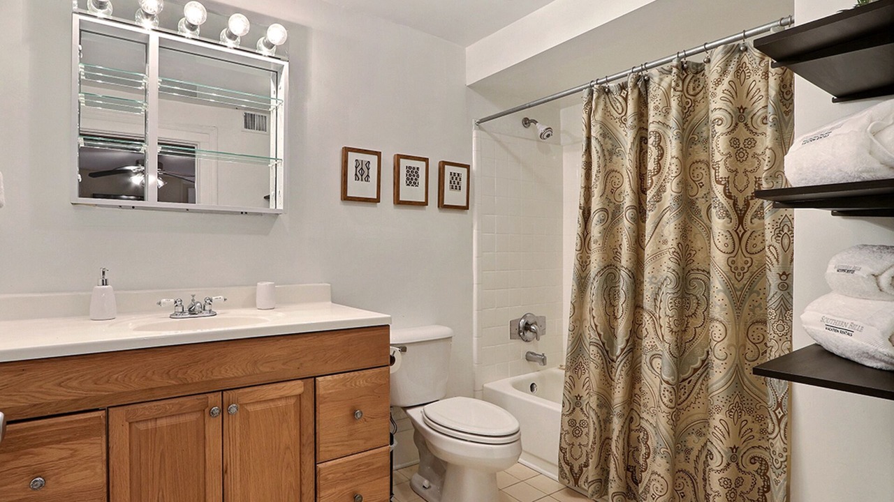 Photo of Bathroom in Savannah Victorian District