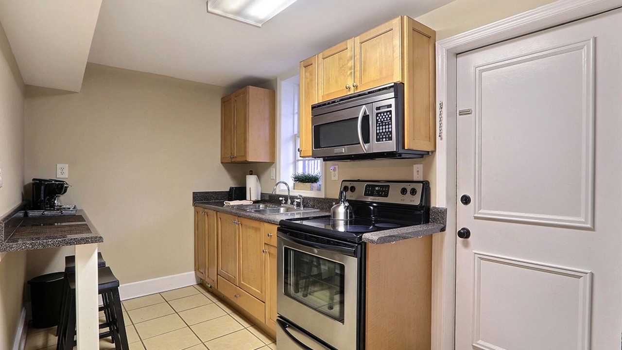 Photo of Kitchen in Savannah Victorian District