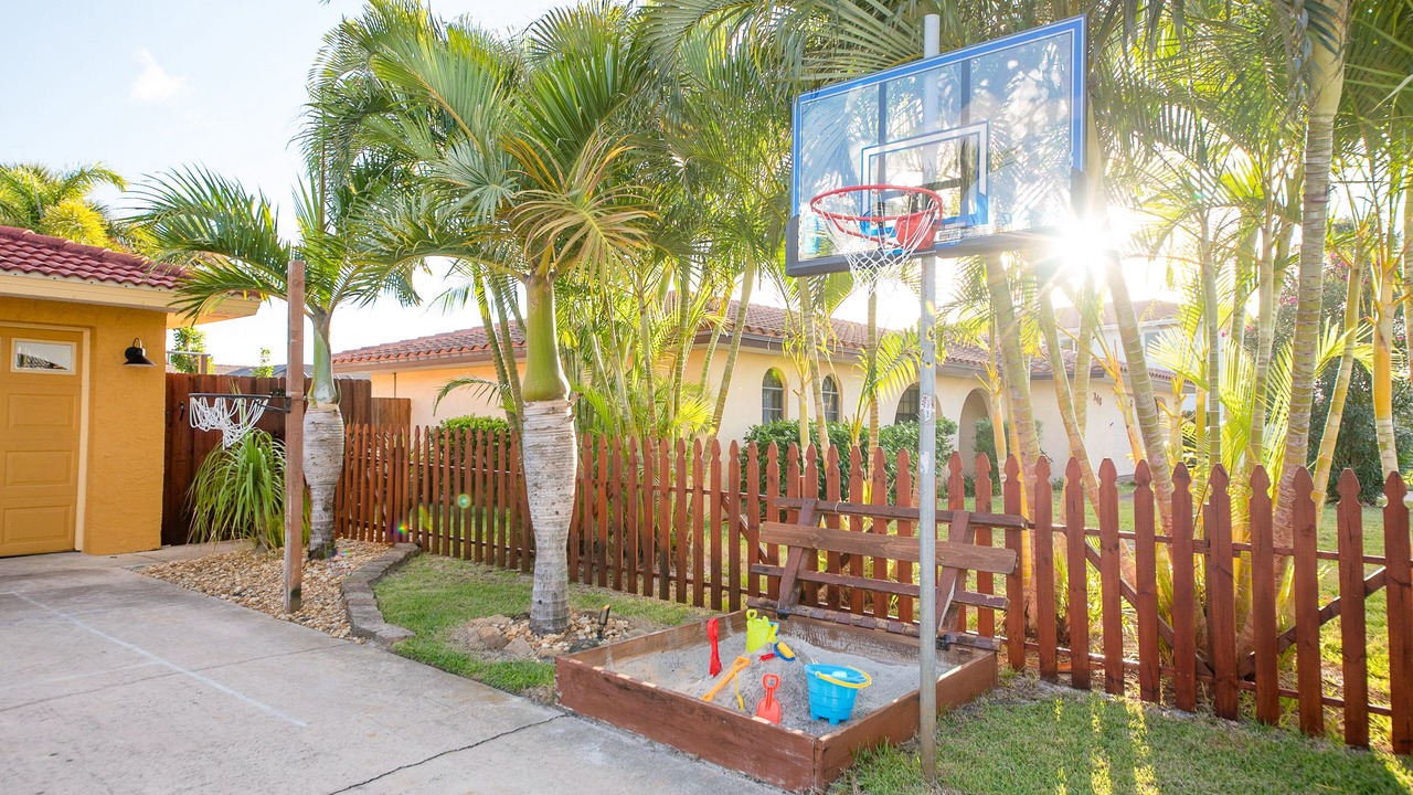Photo of Outdoor in Bayview Park