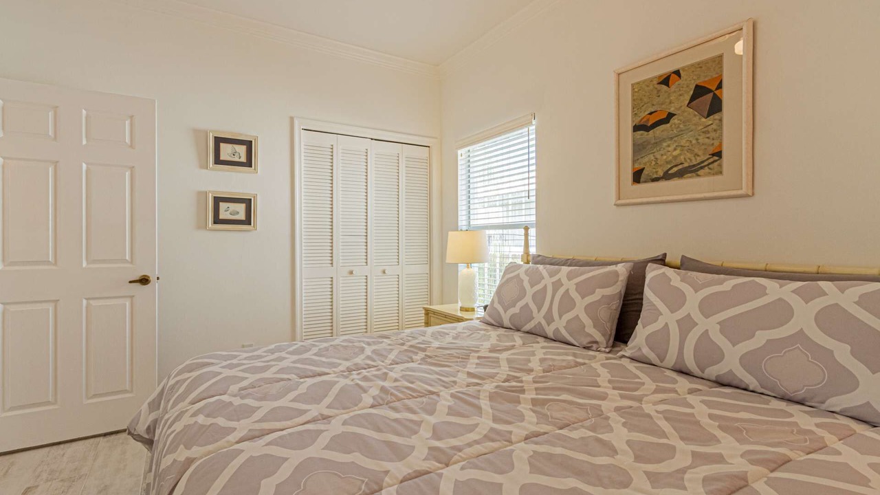 Photo of Bedroom in Crown Pointe