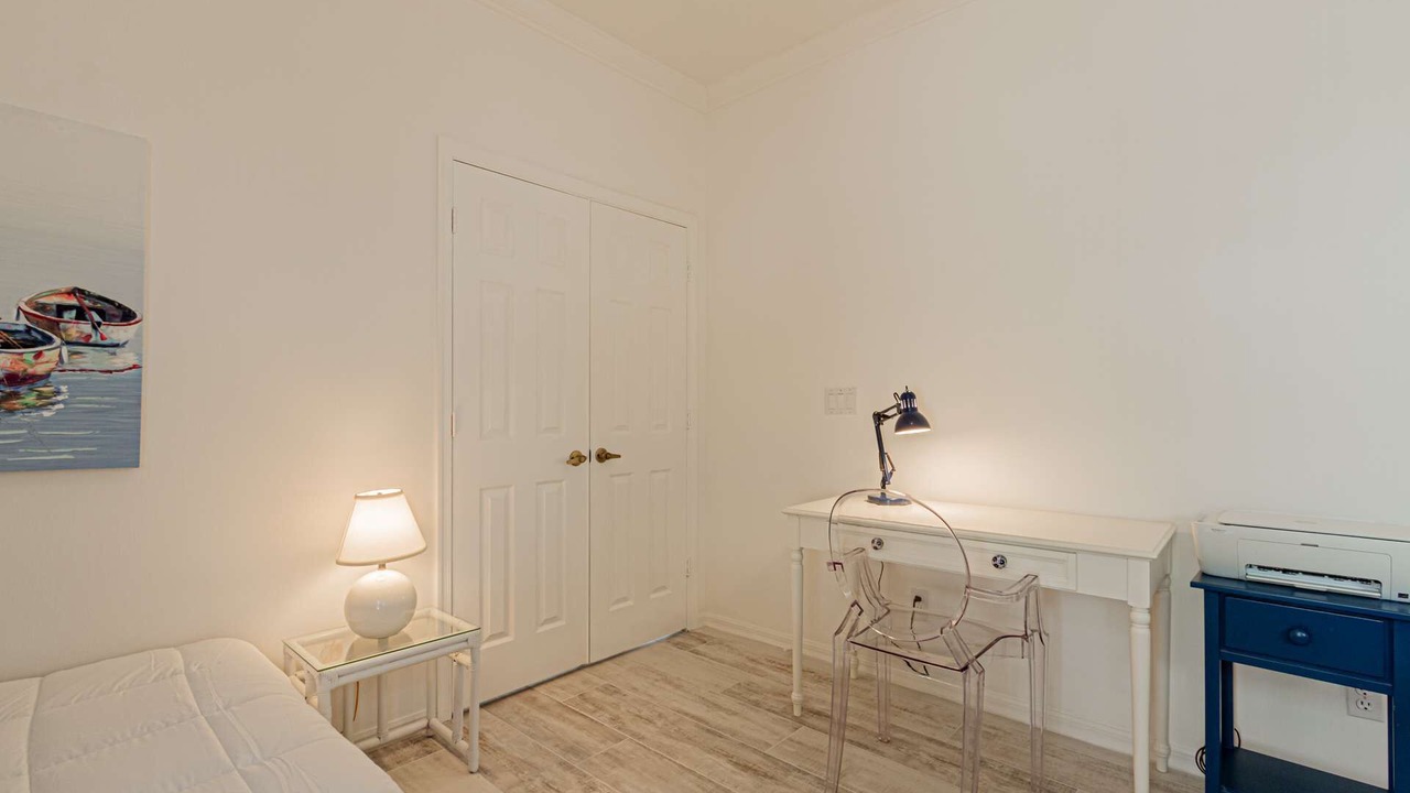 Photo of Bedroom in Crown Pointe