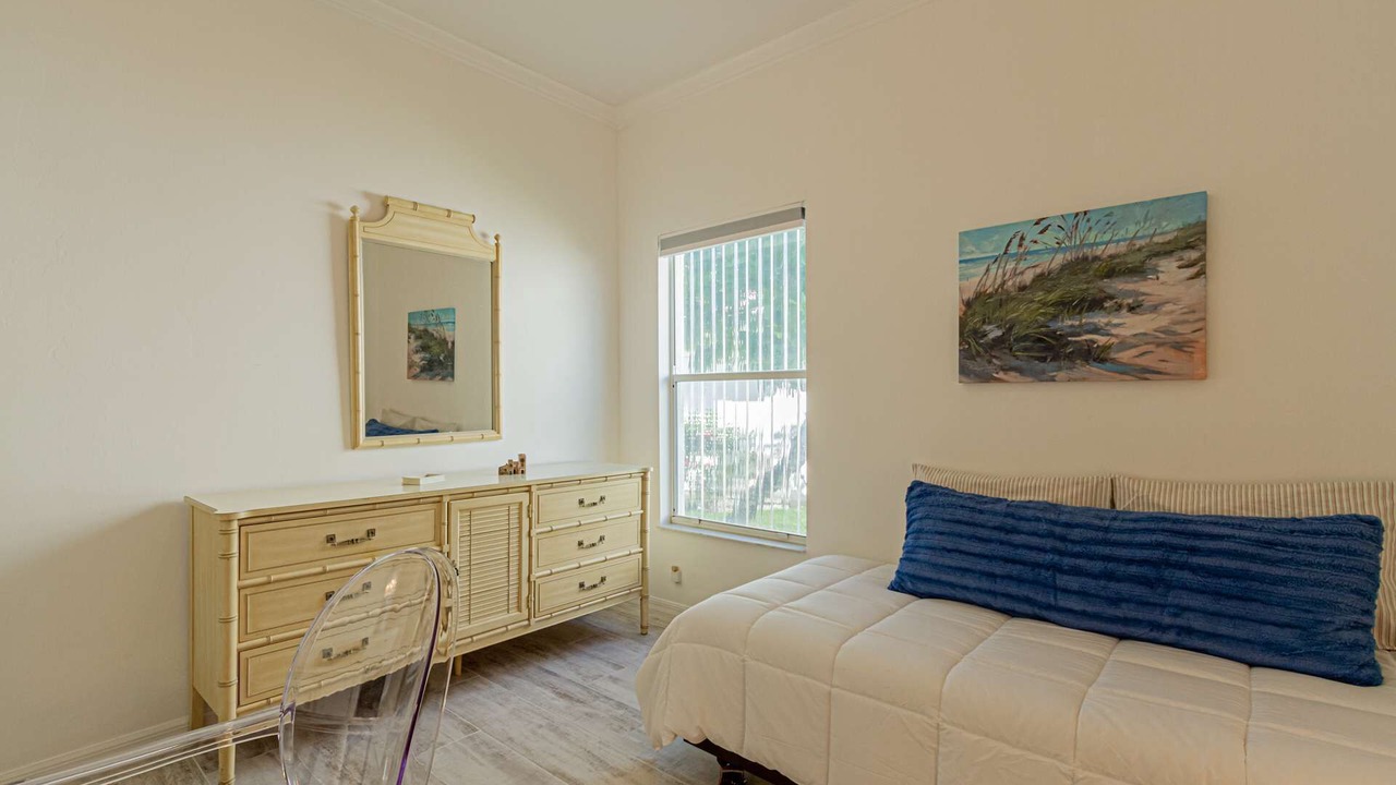 Photo of Bedroom in Crown Pointe
