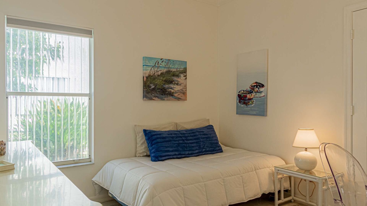 Photo of Bedroom in Crown Pointe