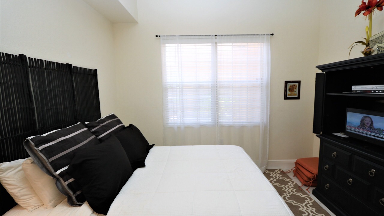 Photo of Bedroom in Naples