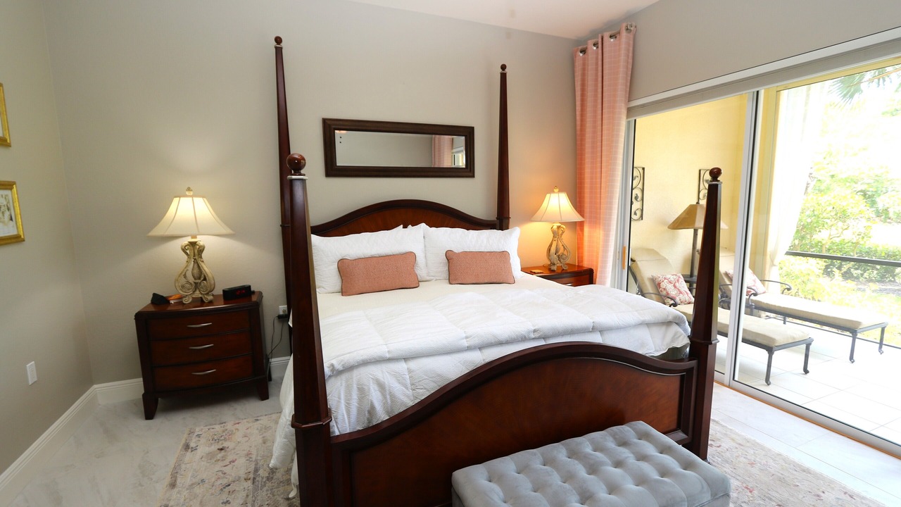 Photo of Bedroom in Naples