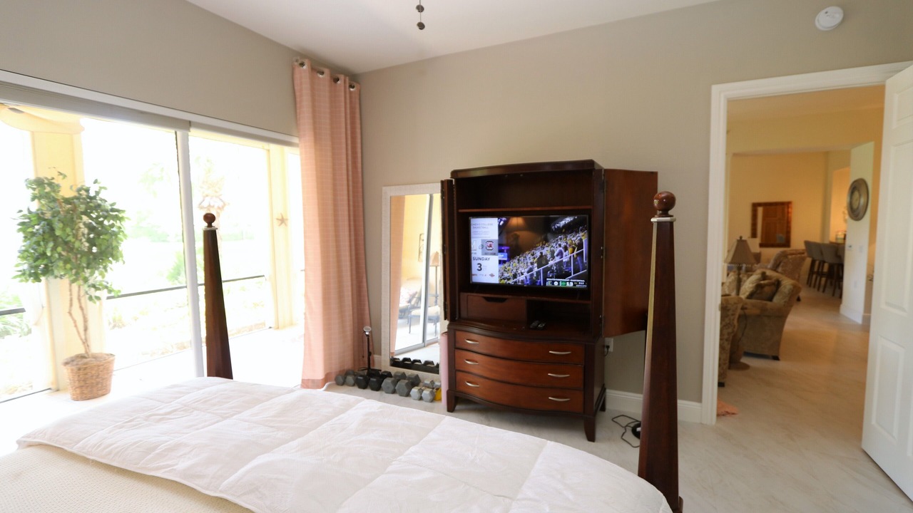 Photo of Bedroom in Naples
