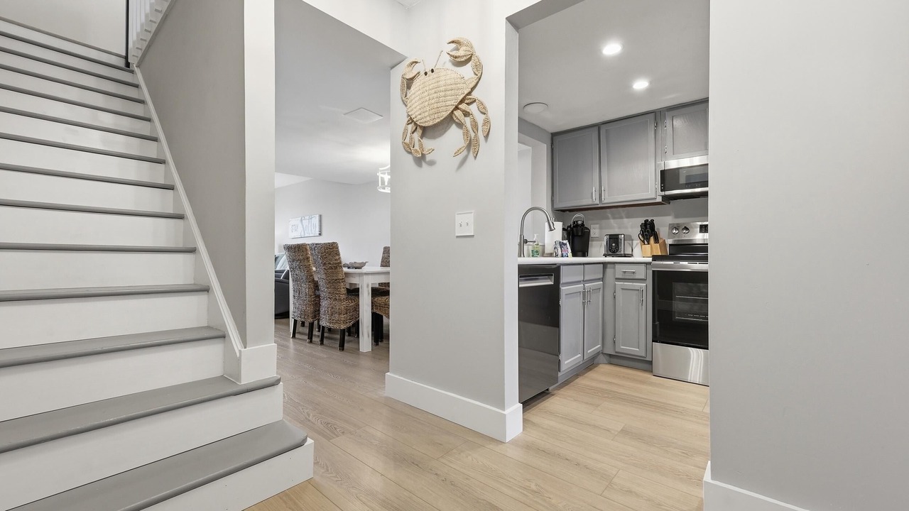 Photo of Kitchen in Oceanmarsh Subdivision