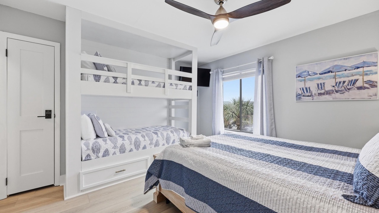 Photo of Bedroom in Oceanmarsh Subdivision