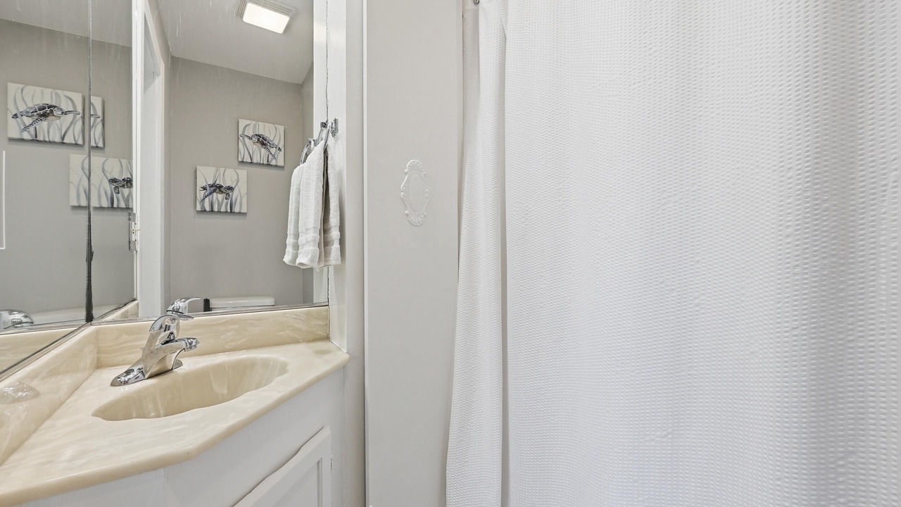 Photo of Bathroom in Oceanmarsh Subdivision