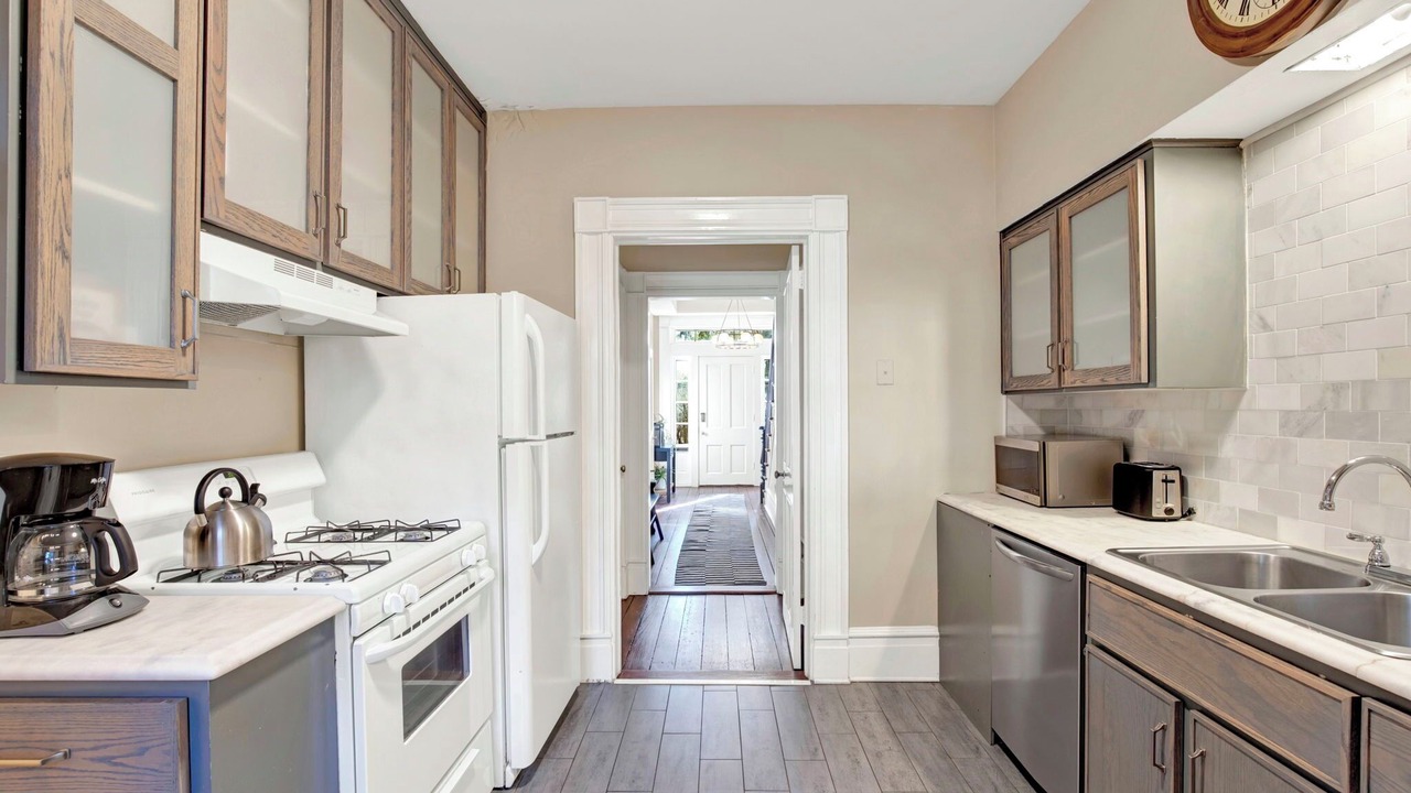 Photo of Kitchen in Historic District - North