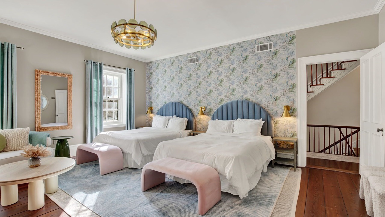 Photo of Bedroom in Historic District - North