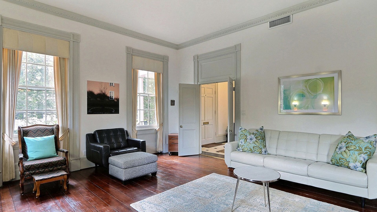 Photo of Livingroom in Historic Downtown Savannah
