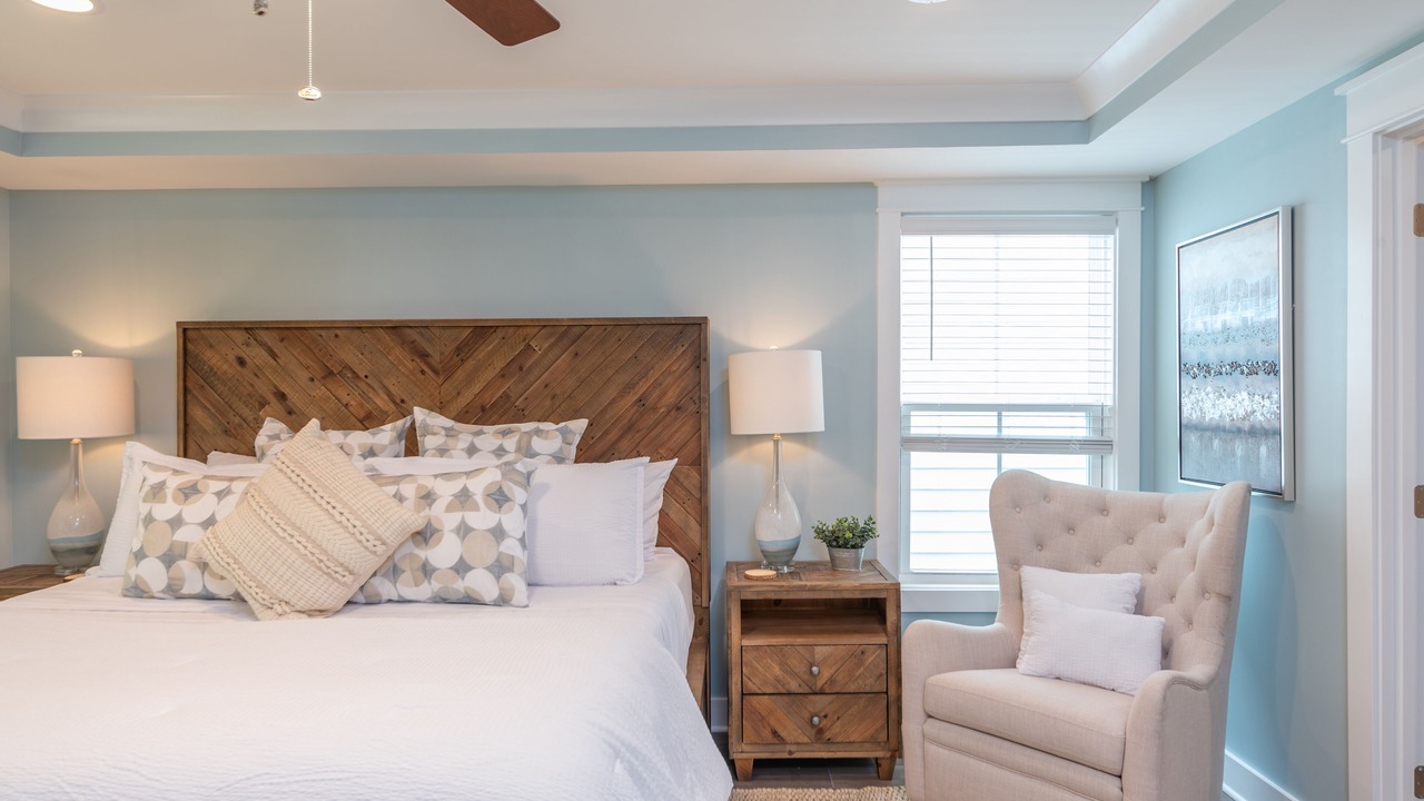Photo of Bedroom in Folly Field