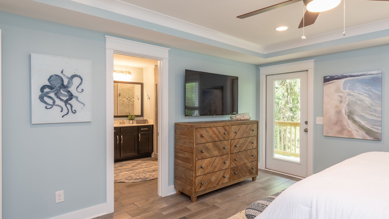 Photo of Bedroom in Folly Field