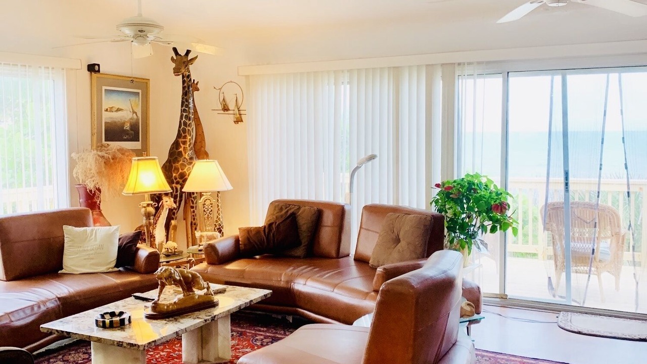 Photo of Livingroom in Melbourne Beach