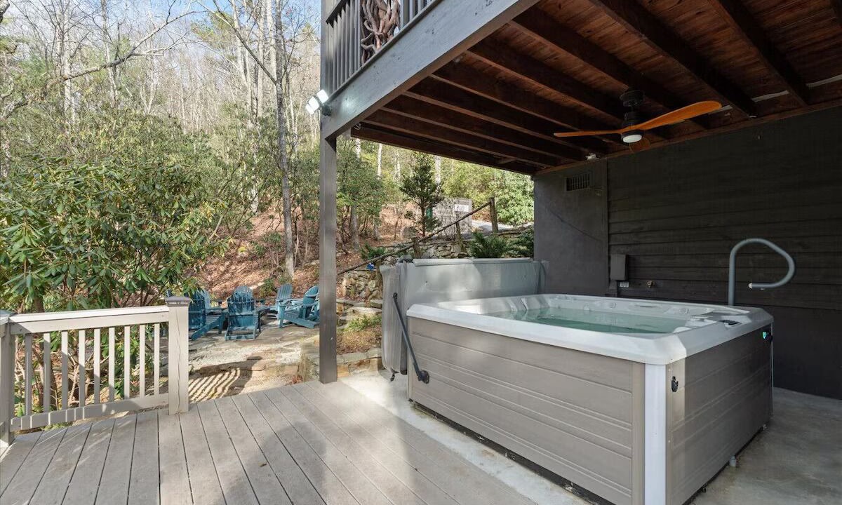 Photo of Patio Balcony in Sapphire