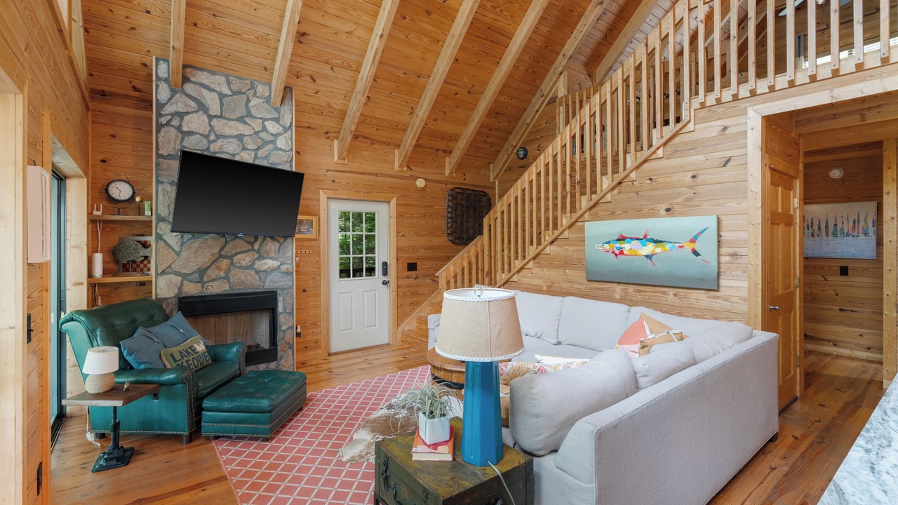 Photo of Livingroom in Seneca