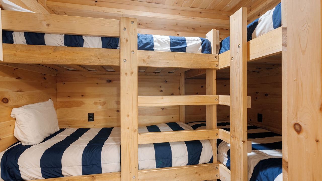Photo of Bedroom in Seneca