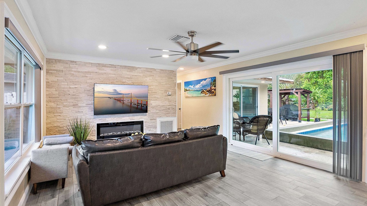 Photo of Livingroom in Meadowlawn