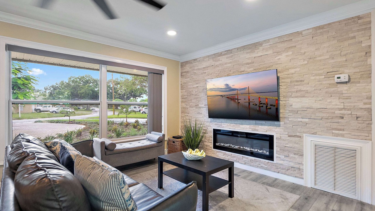 Photo of Livingroom in Meadowlawn