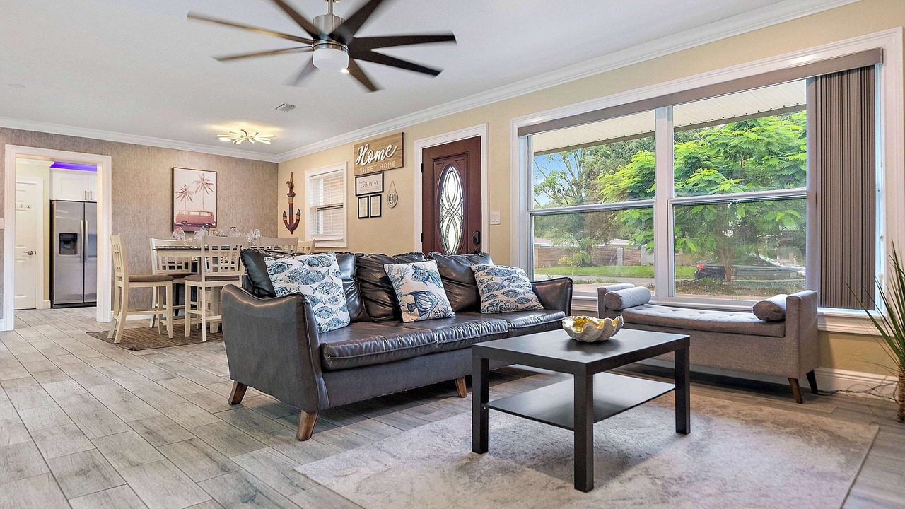 Photo of Livingroom in Meadowlawn