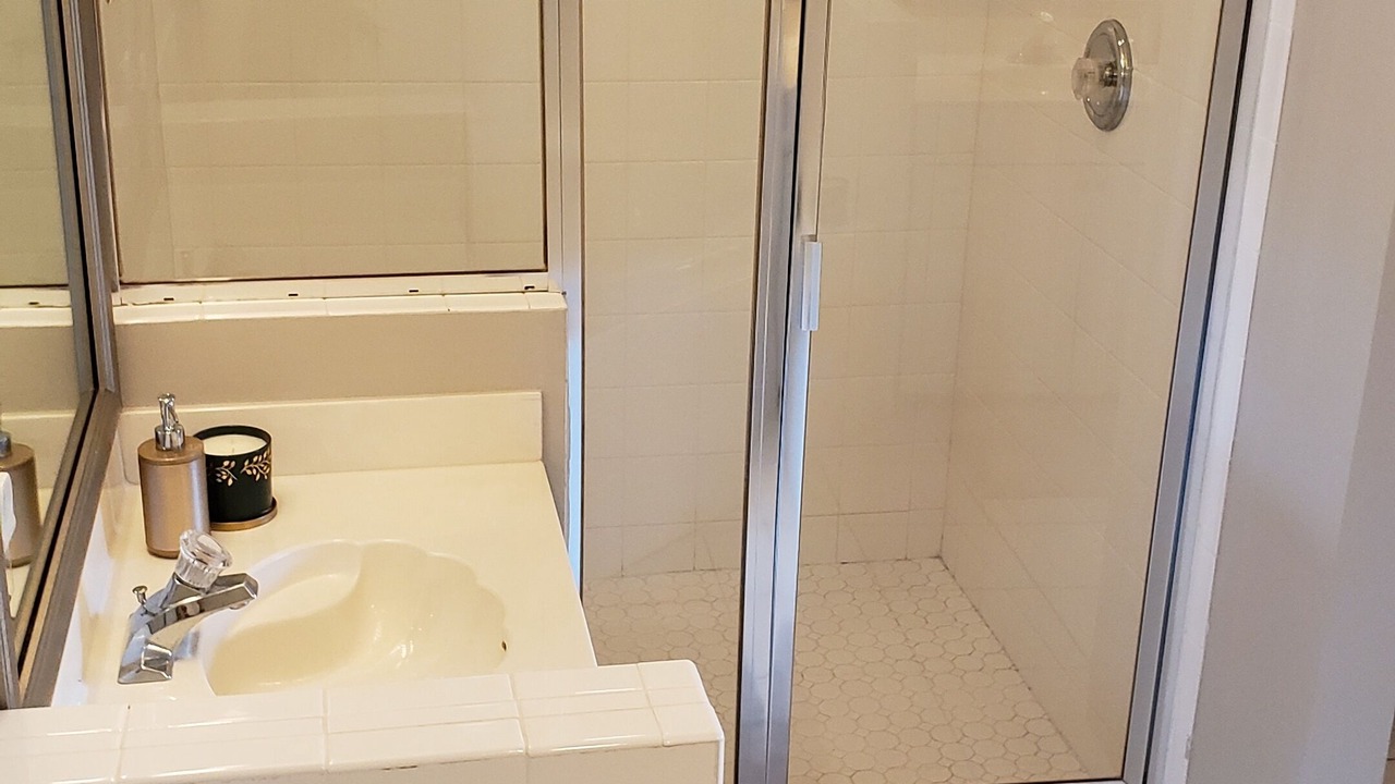 Photo of Bathroom in Naples