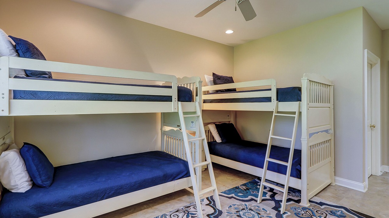 Photo of Bedroom in Oceanside