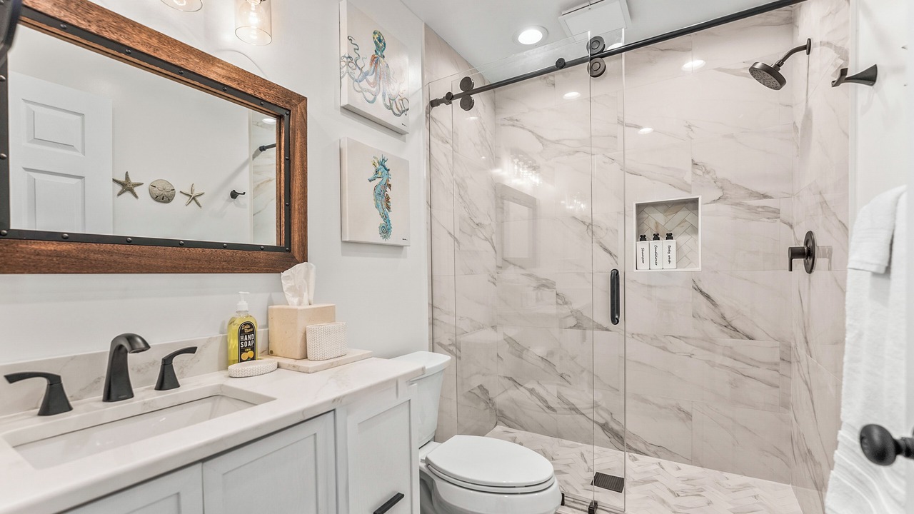 Photo of Bathroom in Oceanmarsh Subdivision