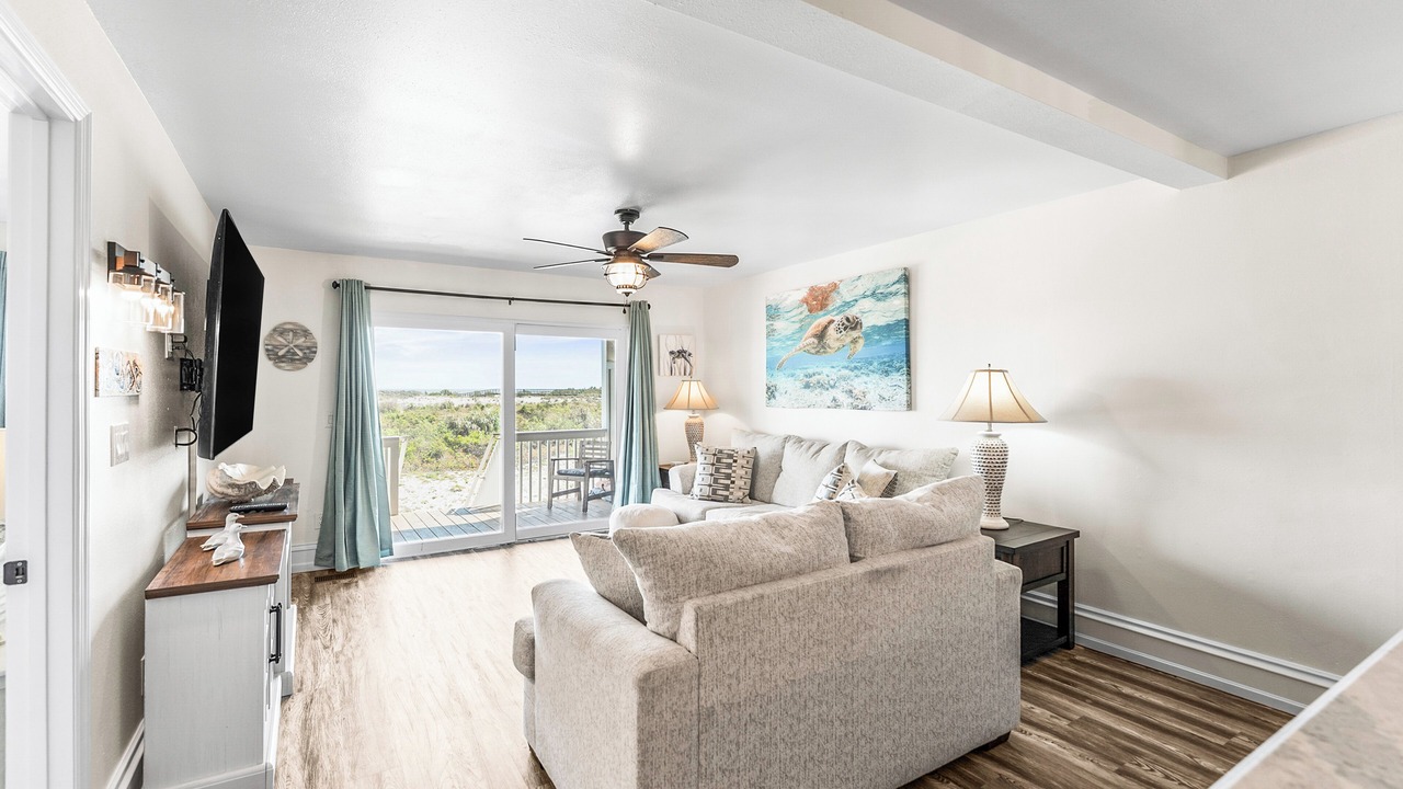 Photo of Livingroom in Oceanmarsh Subdivision