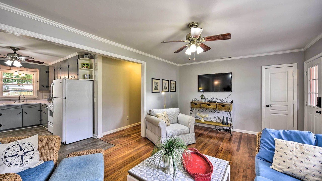 Photo of Livingroom in Burton