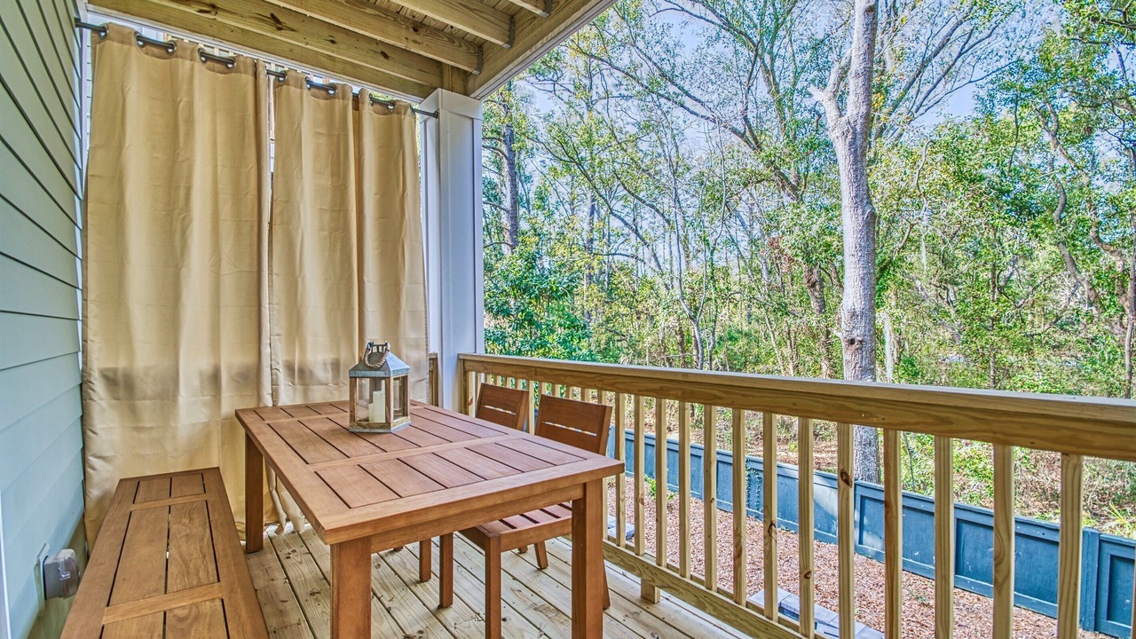 Photo of Outdoor in Folly Field