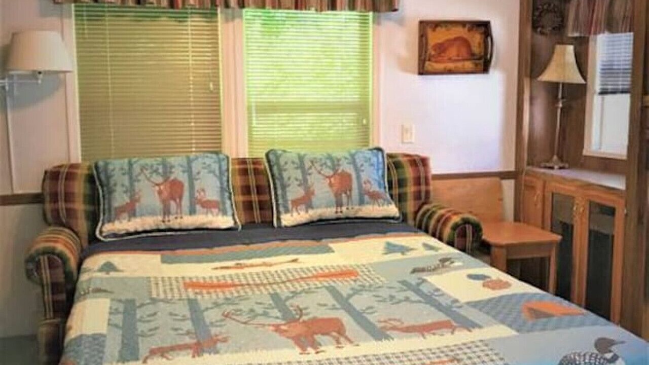 Photo of Bedroom in Sylva