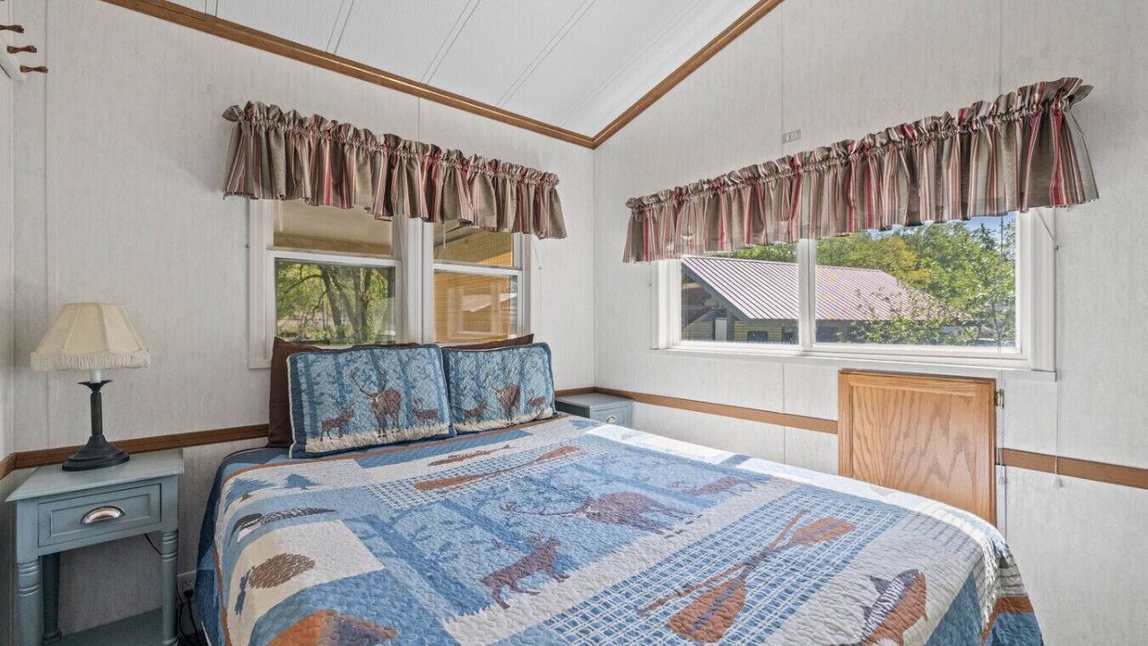 Photo of Bedroom in Sylva