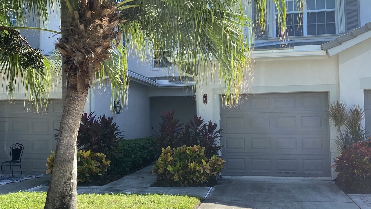 Photo of Outdoor in Whisper Trace