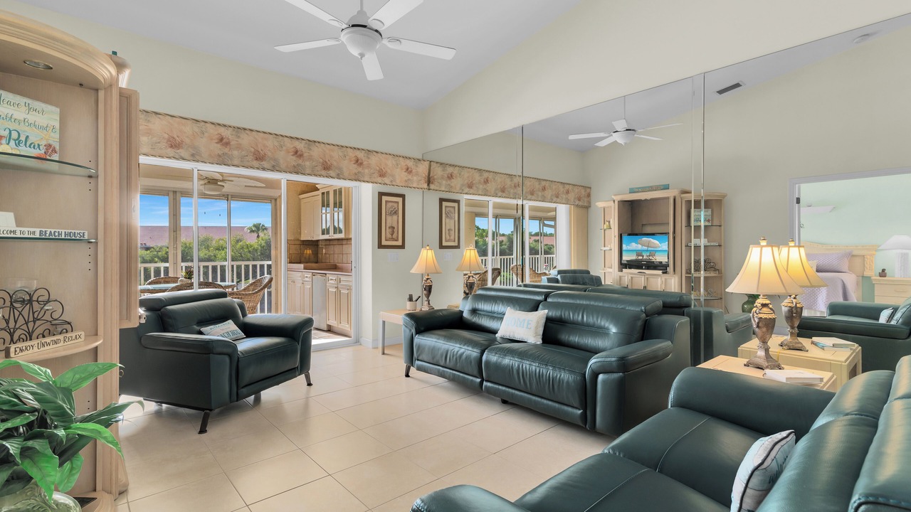 Photo of Livingroom in Naples