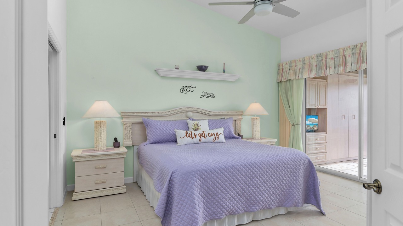 Photo of Bedroom in Naples