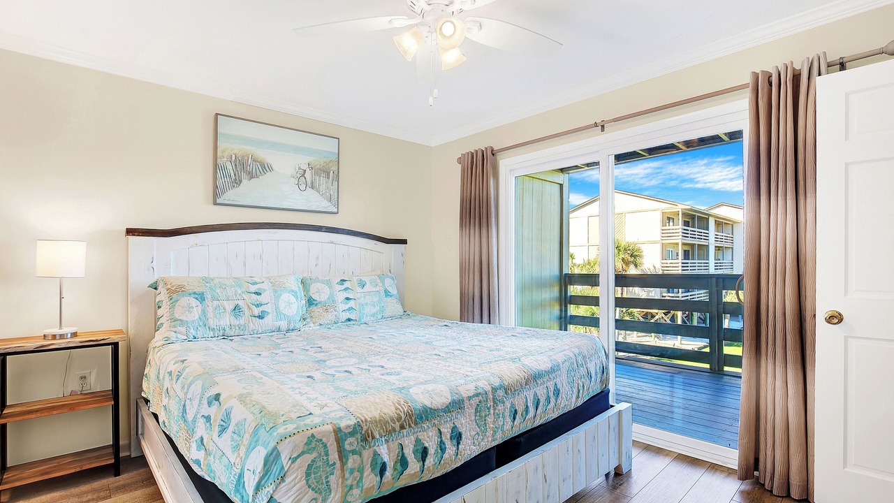 Photo of Bedroom in Tybee Island