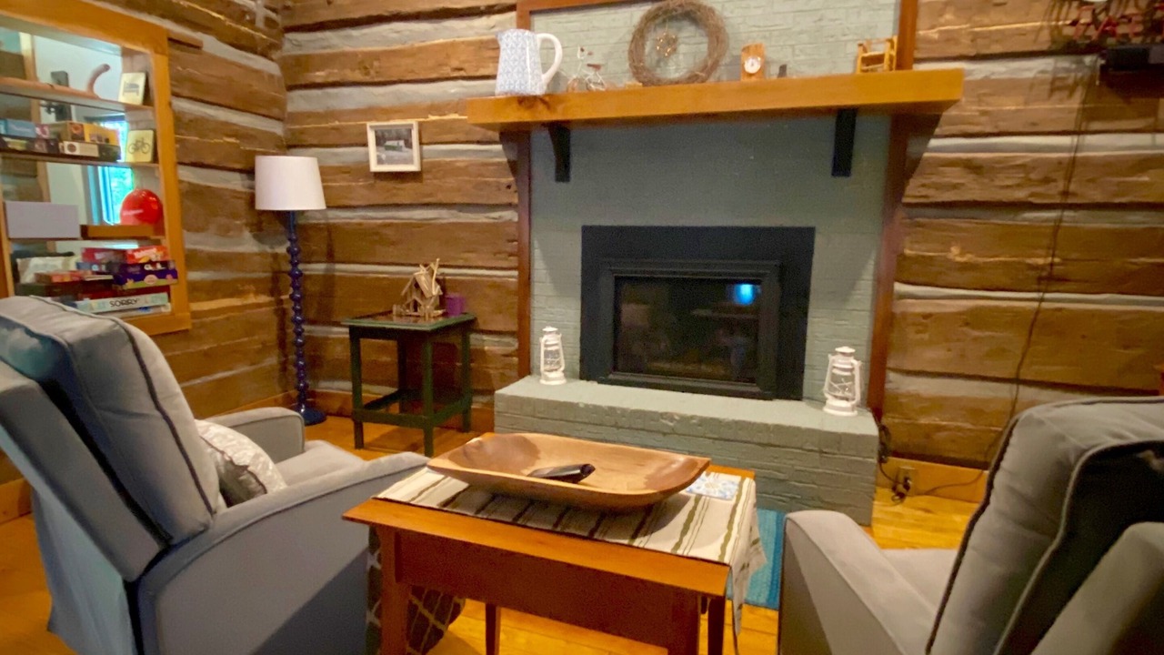 Photo of Livingroom in Mountain Rest