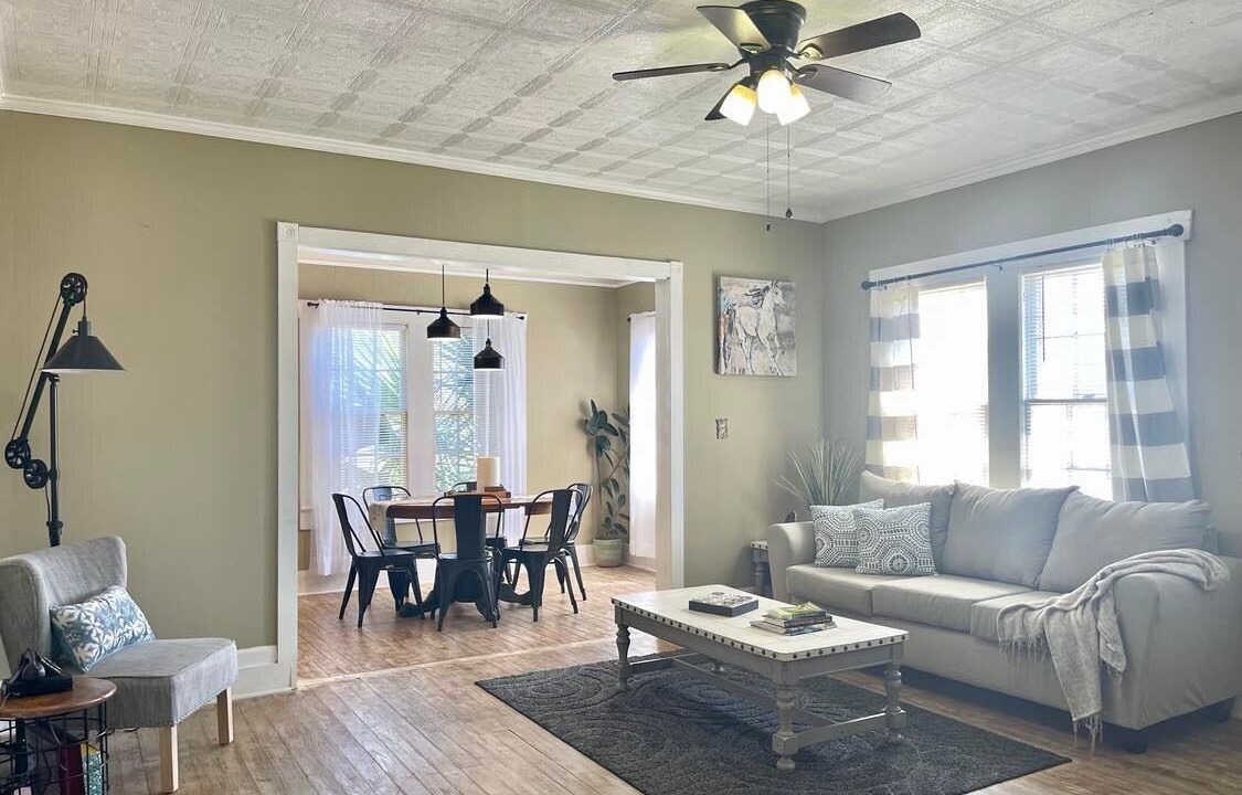 Photo of Livingroom in Lyons