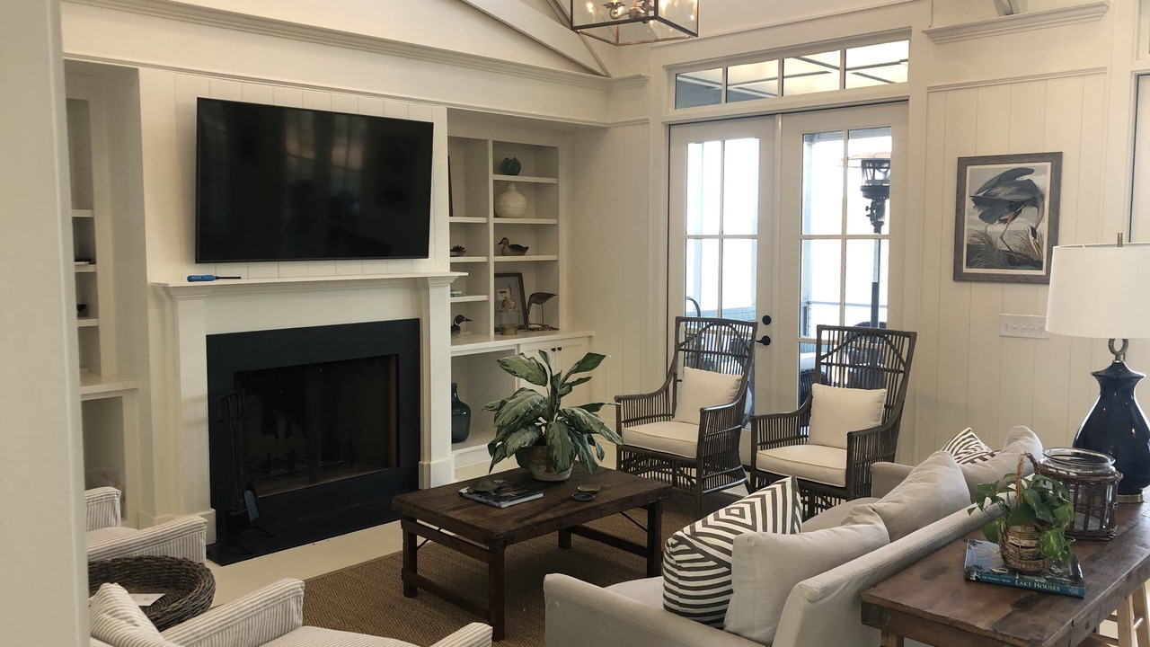 Photo of Livingroom in Modoc Shores