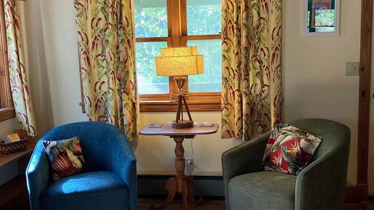Photo of Livingroom in Robbinsville