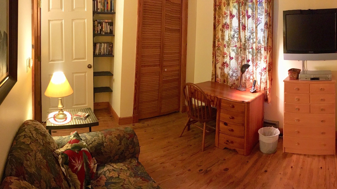 Photo of Bedroom in Robbinsville