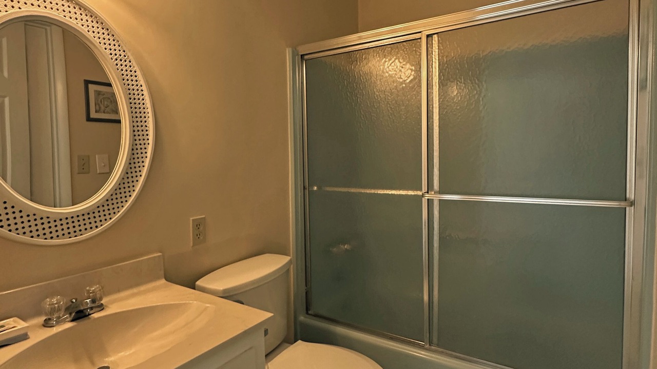 Photo of Bathroom in Inlet Harbour
