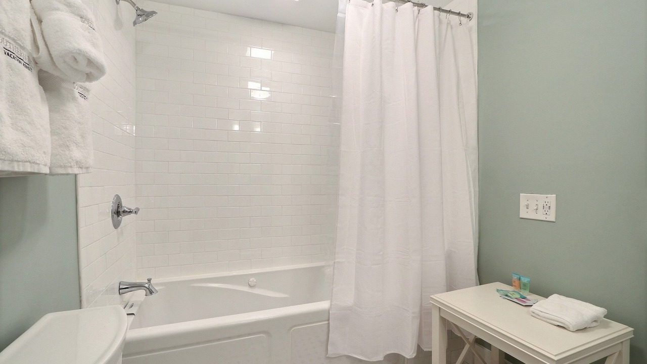 Photo of Bathroom in Beach Institute