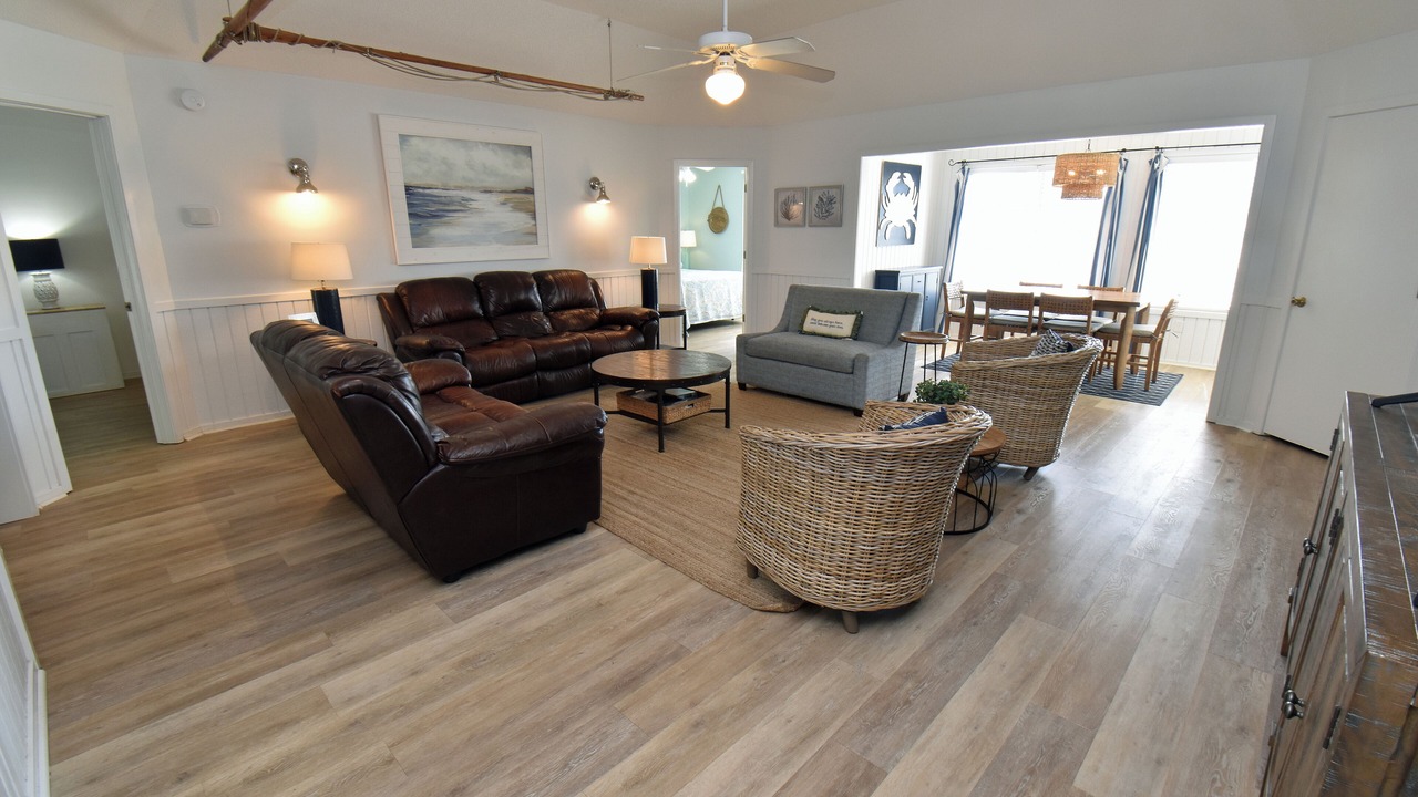 Photo of Livingroom in Inlet Harbour