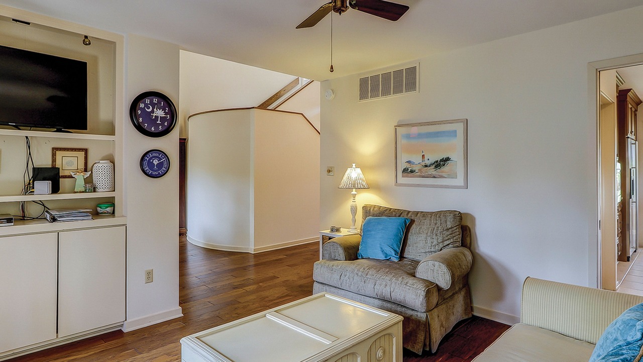 Photo of Livingroom in Sea Pines