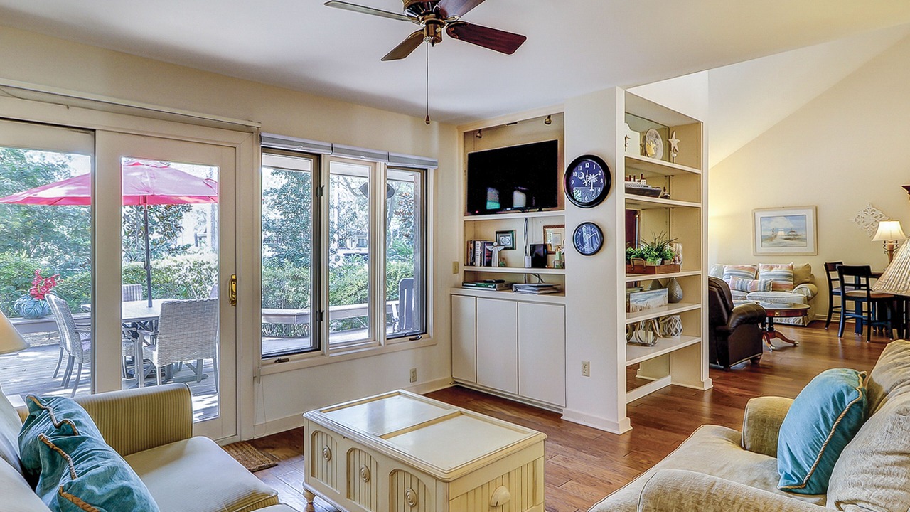 Photo of Livingroom in Sea Pines