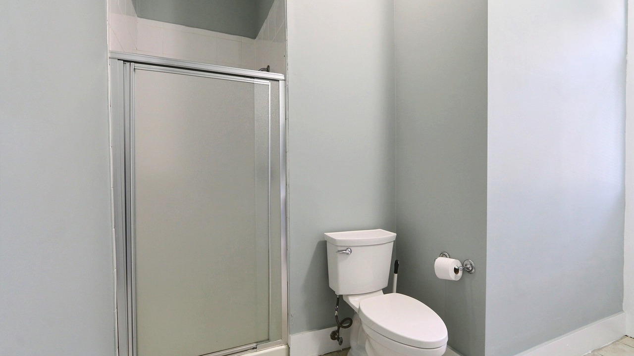 Photo of Bathroom in Beach Institute