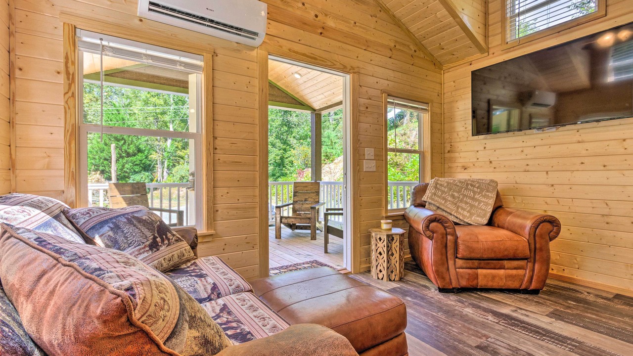 Photo of Livingroom in Brevard