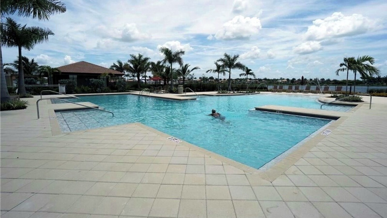 Photo of Outdoor in Naples
